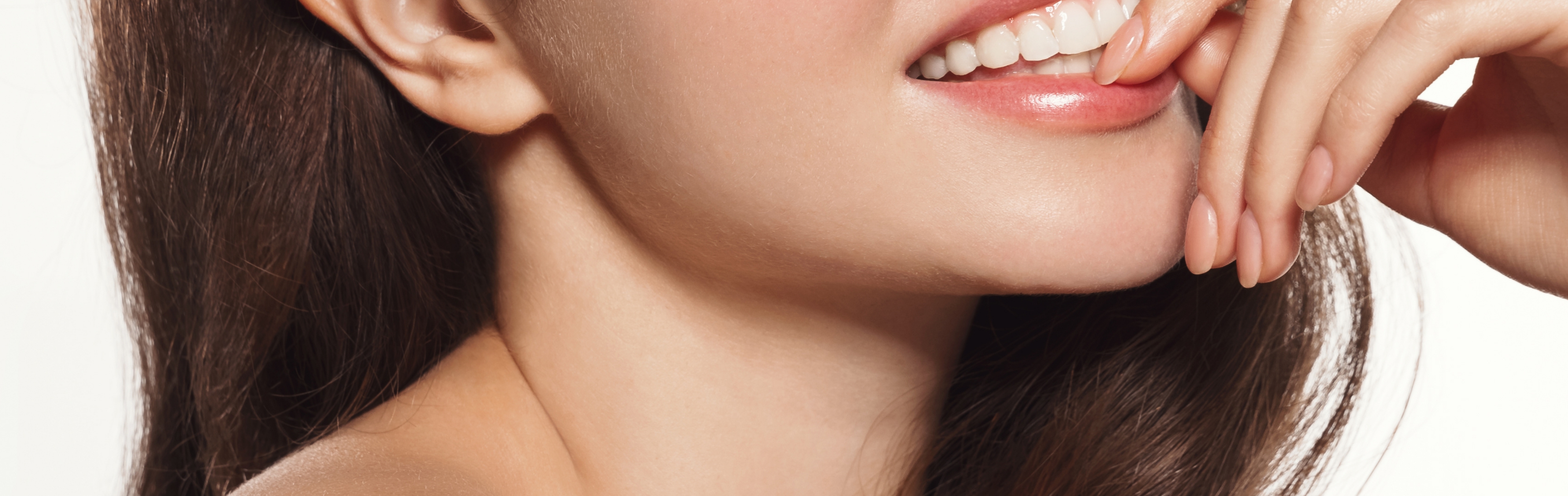 Southern Face and Body lady facing the camera close up of her chin